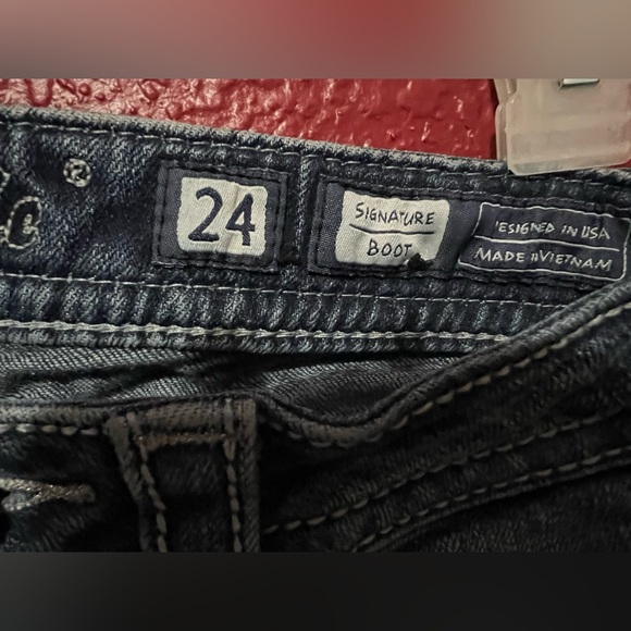 Miss Me Jean - Picture 4 of 5